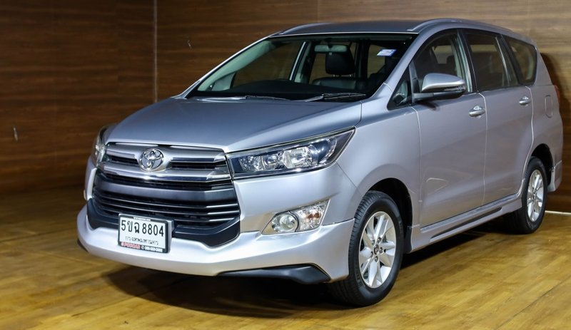 Kijang Innova - Mobil Diesel