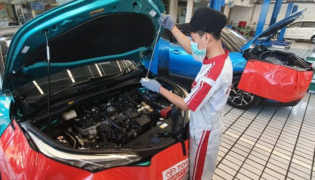 Toyota C HR - Service Resmi