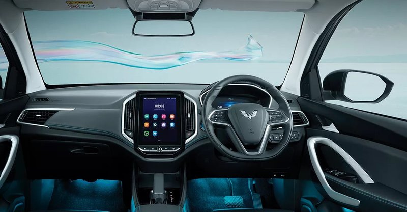 Wuling Almaz - interior