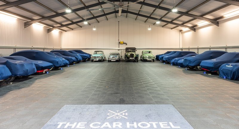 long term car storage - hotel mobil