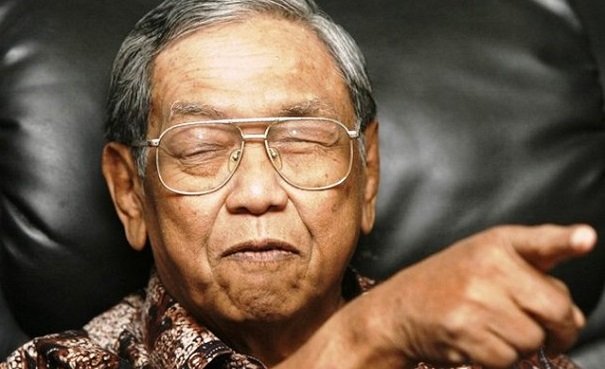 mobil hemat BBM - Presiden Abdurrahman Wahid