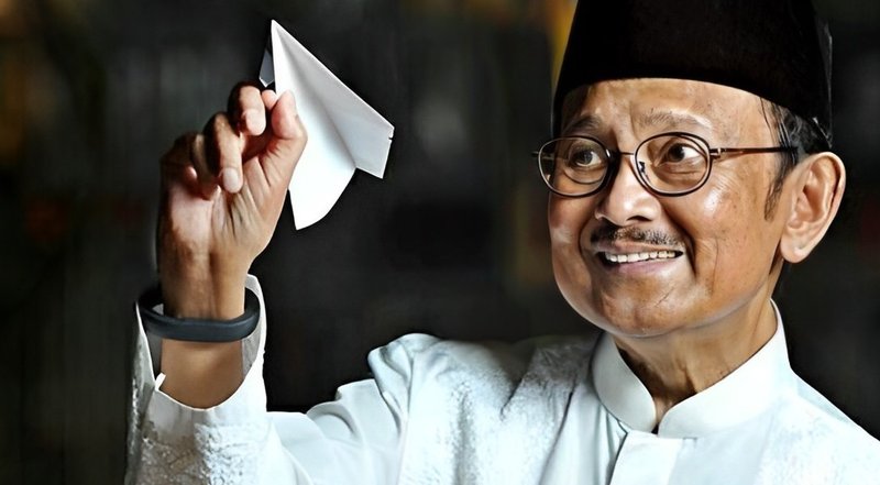 mobil hemat BBM - Presiden BJ Habibie